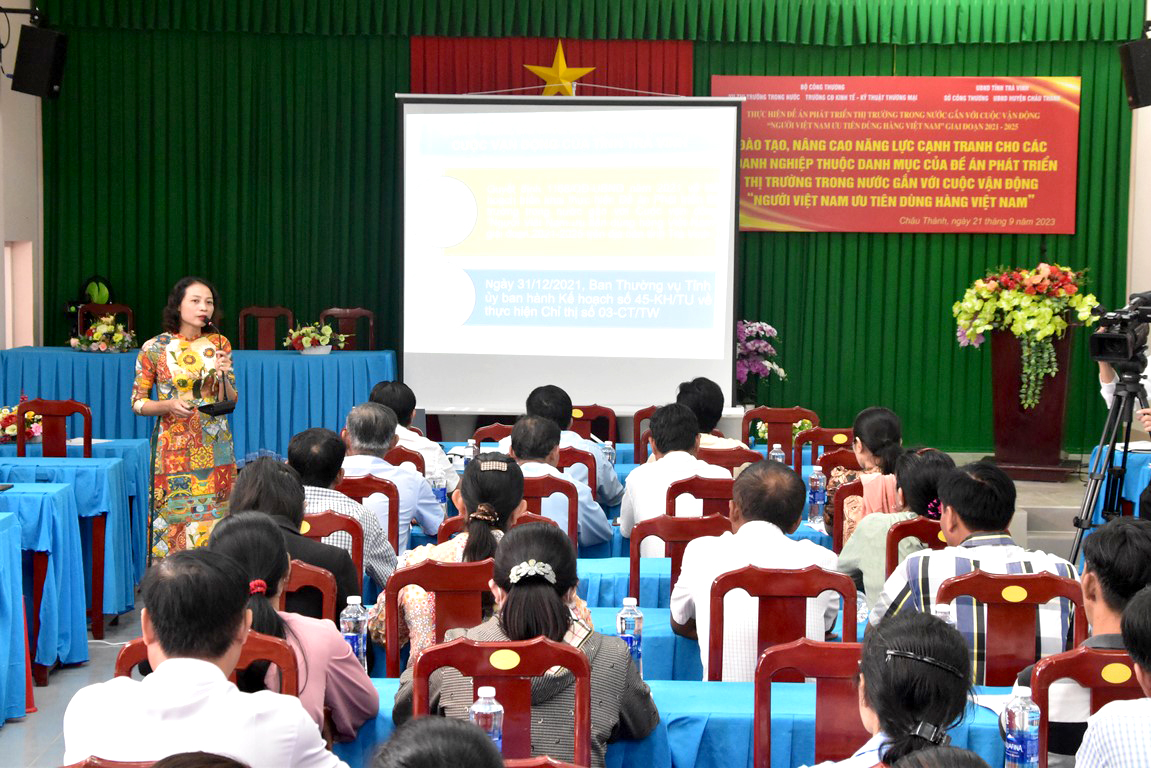 Huyện Châu Thành tổ chức tập huấn “Đào tạo nâng cao năng lực cạnh tranh cho doanh nghiệp Việt Nam thuộc danh mục của Đề án phát triển thị trường trong nước gắn với cuộc vận động Người Việt Nam ưu tiên dùng hàng Việt Nam”