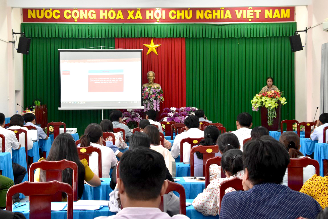 Huyện Châu Thành tổ chức tập huấn nâng cao chỉ số cải cách hành chính