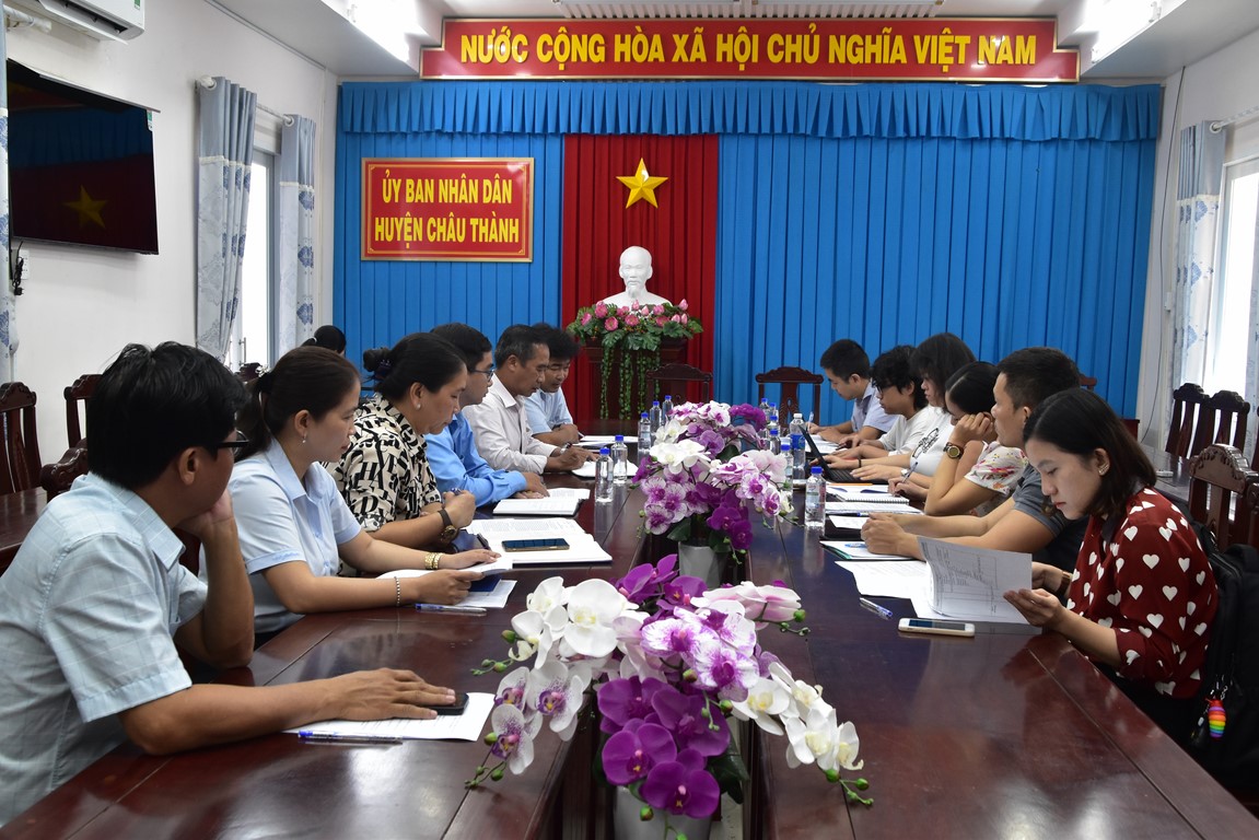 Đoàn đánh giá kết thúc Dự án SME Trà Vinh đánh giá kết quả thực hiện Dự án cầu tàu Cồn Chim xã Hòa Minh